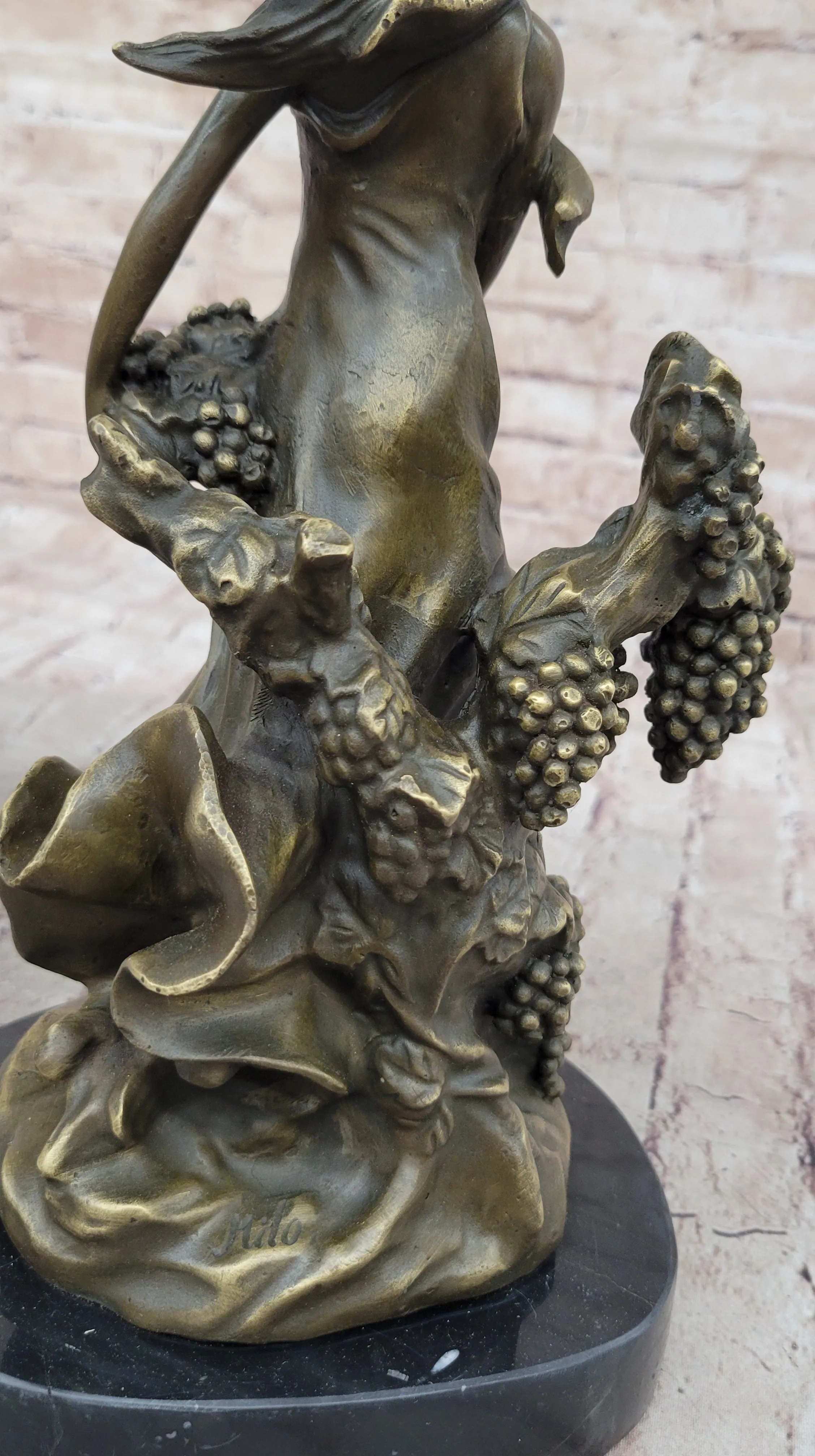 Bronze Sculpture of a Girl Harvesting Grapes - Wine Bacchus Dionysus Art Deco